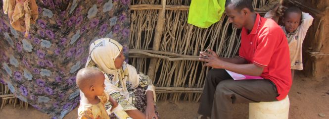 Internews conducting a large baseline survey to evaluate access to information in the refugee community in Dadaab