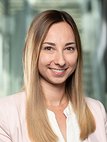 © Daniel Novotny Lisa Ulmer