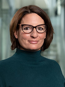 © Daniel Novotny Elisabeth Donat