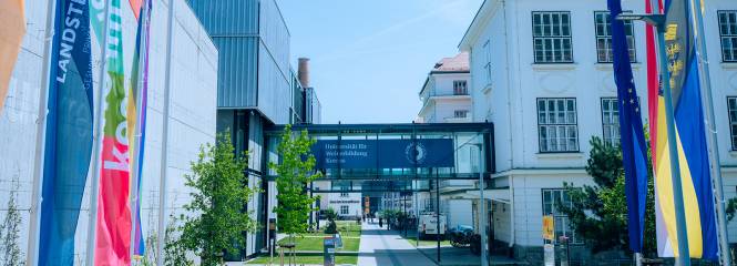 © Walter Skokanitsch Campus Flaggen
