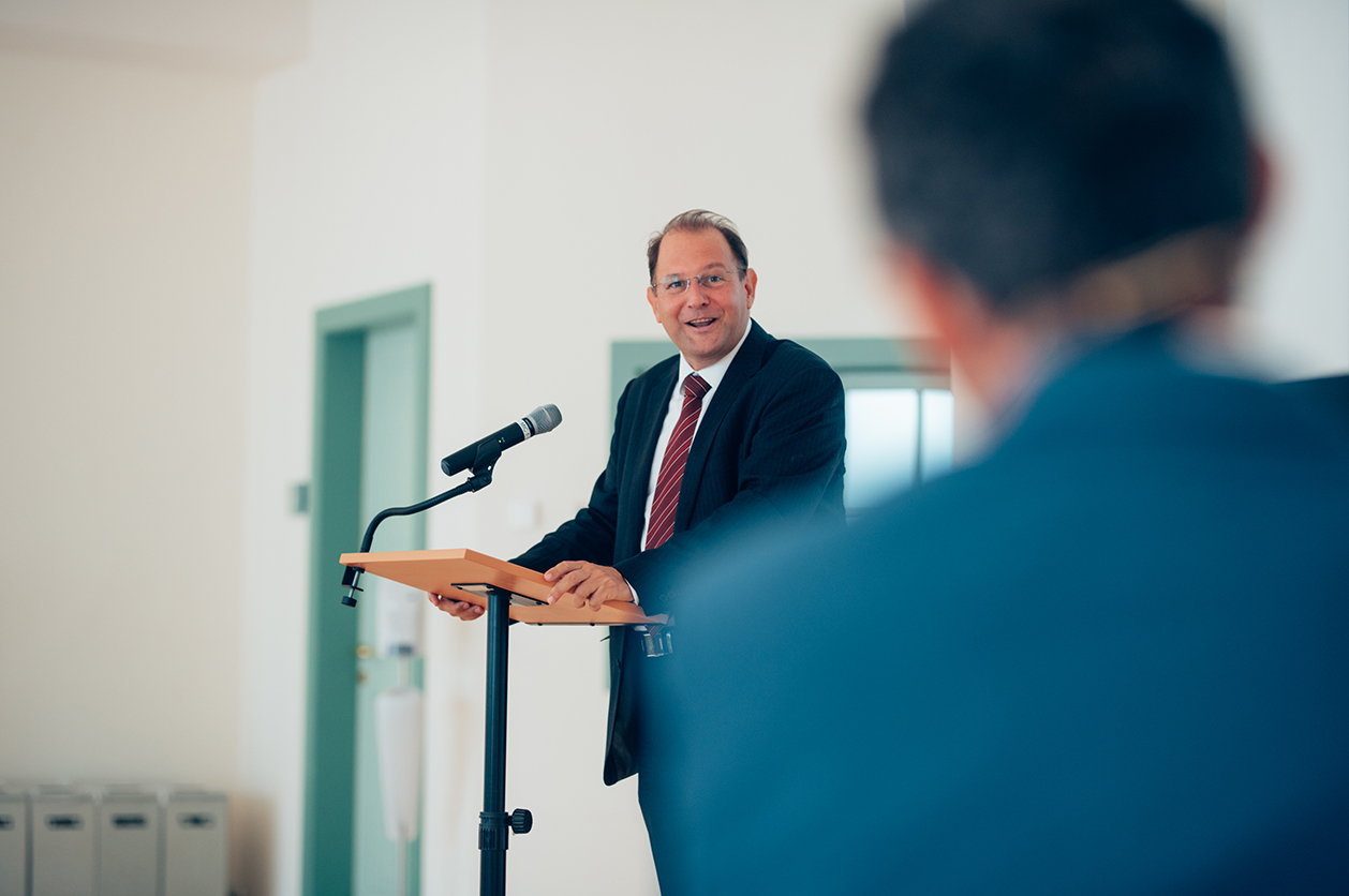 © Donau-Universität Krems/Walter Skokanitsch Dekan Christian Hanus